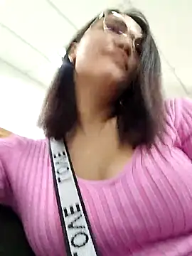 Snapshot of DaniRivers_ chatting on 06/17/26, 02:38 DaniRivers online show from 06/17/26, 02:38