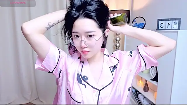 miuu6868 online show from 06/14/26, 02:24