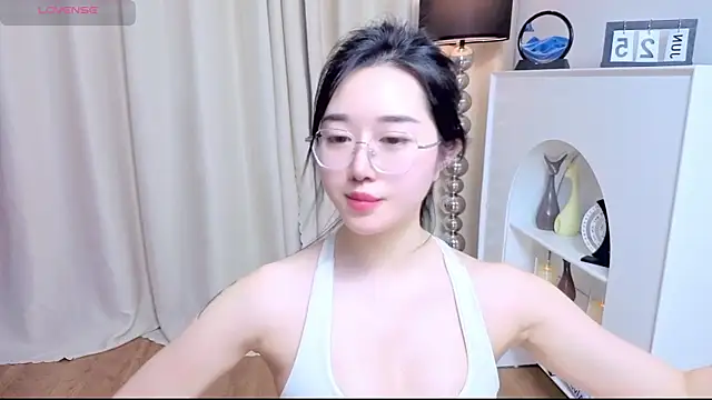miuu6868 online show from 06/25/26, 05:12