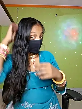Miss Aaisha online show from 06/17/26, 08:47