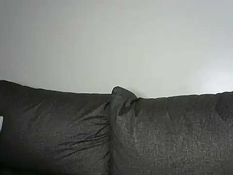 Snapshot of Barbie-icey chatting on 06/23/26, 01:58 Barbie-icey online show from 06/23/26, 01:58