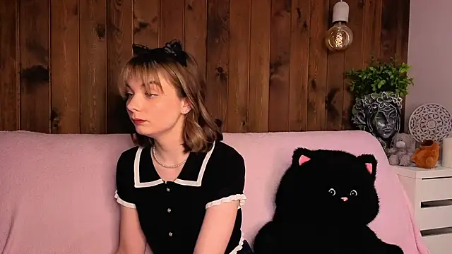 IvoryPesante online show from 05/30/26, 07:19