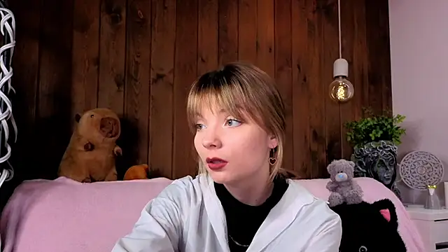 IvoryPesante online show from 06/14/26, 08:21