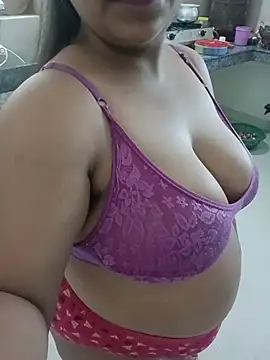 Snapshot of sexy_neha90 chatting on 05/26/26, 03:04 sexy neha90 online show from 05/26/26, 03:04