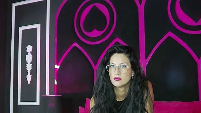 Snapshot of Areina chatting on 07/12/26, 04:35 Areina online show from 07/12/26, 04:35