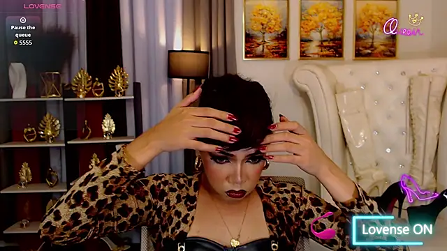 Snapshot of FuckingDollz chatting on 06/18/26, 04:11 FuckingDollz online show from 06/18/26, 04:11