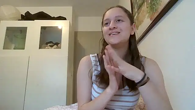 Snapshot of SoftieSophie chatting on 06/04/26, 05:06 SoftieSophie online show from 06/04/26, 05:06