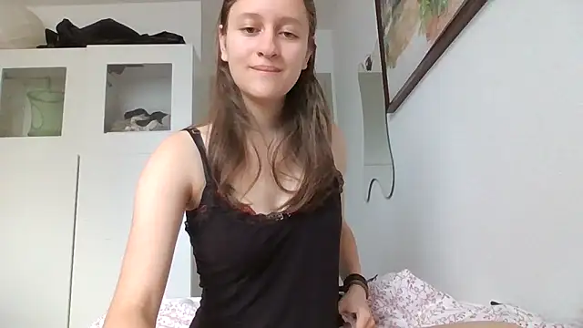 Snapshot of SoftieSophie chatting on 06/11/26, 04:53 SoftieSophie online show from 06/11/26, 04:53