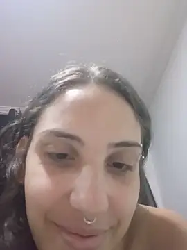 tchutchuquinha0106 online show from 06/02/26, 02:06