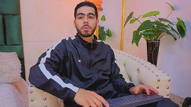 Snapshot of Jadiel_Stone chatting on 06/10/26, 11:44 Jadiel Stone online show from 06/10/26, 11:44