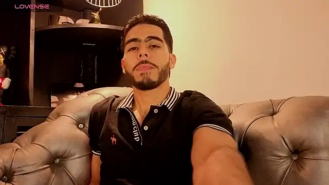 Snapshot of Jadiel_Stone chatting on 06/07/26, 02:44 Jadiel Stone online show from 06/07/26, 02:44