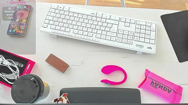 Kitkatvel online show from 06/08/26, 05:41