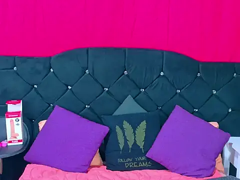 aura sterling online show from 06/04/26, 11:04