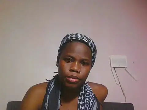 Midnight whisper01 online show from 06/14/26, 04:19