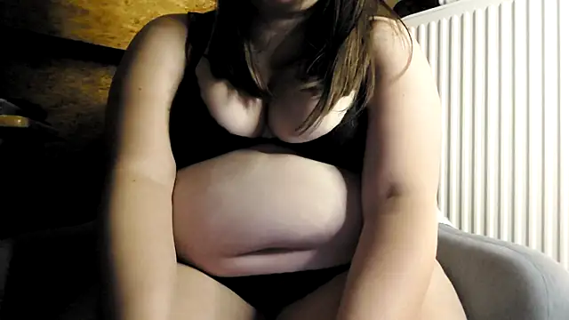 Snapshot of Lunekiss chatting on 05/26/26, 09:46 Lunekiss online show from 05/26/26, 09:46