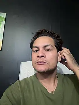 Snapshot of Damon_10 chatting on 06/09/26, 04:13 Damon 10 online show from 06/09/26, 04:13