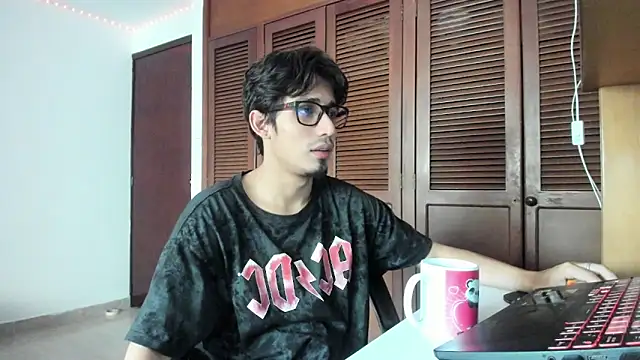 SrIncognito666 online show from 06/18/26, 11:04