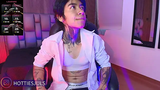 hottiesjuls online show from 06/27/26, 07:20