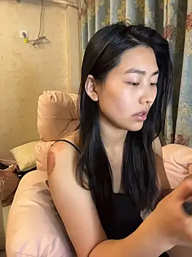 zhenzhen-888 online show from 06/17/26, 02:49