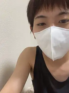 Snapshot of shoyan31goo chatting on 05/26/26, 06:28 shoyan31goo online show from 05/26/26, 06:28