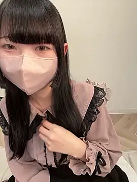 Snapshot of Reina_0129 chatting on 05/29/26, 09:37 Reina 0129 online show from 05/29/26, 09:37