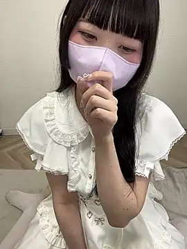 Snapshot of Reina_0129 chatting on 06/20/26, 07:24 Reina 0129 online show from 06/20/26, 07:24
