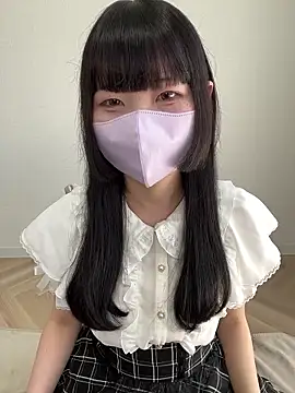 Snapshot of Reina_0129 chatting on 05/30/26, 05:25 Reina 0129 online show from 05/30/26, 05:25