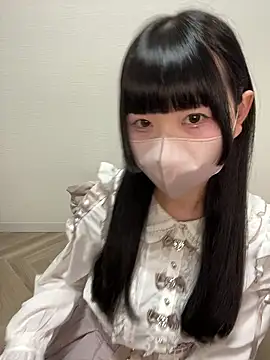 Snapshot of Reina_0129 chatting on 07/17/26, 10:56 Reina 0129 online show from 07/17/26, 10:56