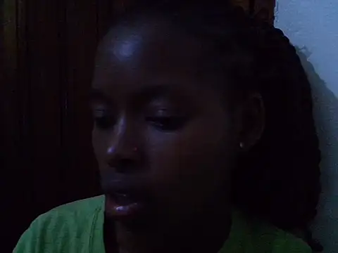 Gracious petite001 online show from 06/25/26, 10:37