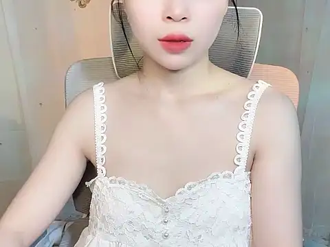 Snapshot of -Naomii_ chatting on 06/21/26, 11:49 -Naomii online show from 06/21/26, 11:49