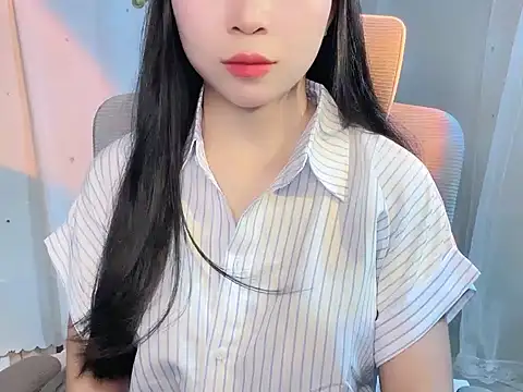 Snapshot of -Naomii_ chatting on 06/30/26, 08:25 -Naomii online show from 06/30/26, 08:25