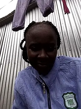 Snapshot of Ebonylouisa chatting on 06/19/26, 02:45 Ebonylouisa online show from 06/19/26, 02:45