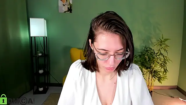 Snapshot of eva_sicret chatting on 06/07/26, 04:18 eva sicret online show from 06/07/26, 04:18