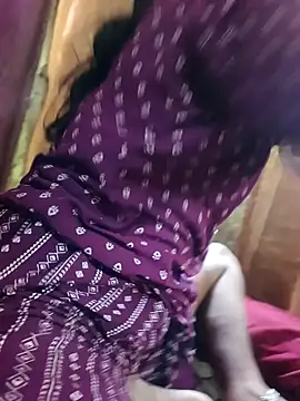 Snapshot of maliska-rani chatting on 07/22/26, 05:53 maliska-rani online show from 07/22/26, 05:53