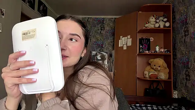HoneyKittyk online show from 06/03/26, 11:11