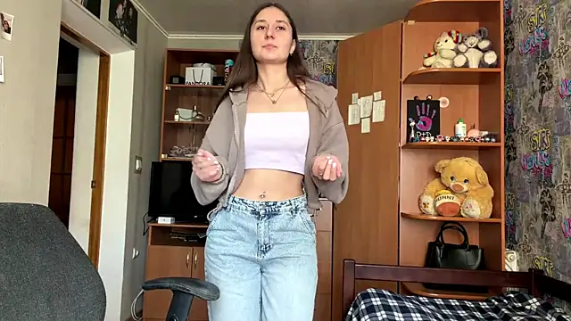 HoneyKittyk online show from 06/02/26, 11:43