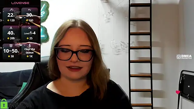 Snapshot of JuliNy_x chatting on 06/03/26, 01:23 JuliNy x online show from 06/03/26, 01:23