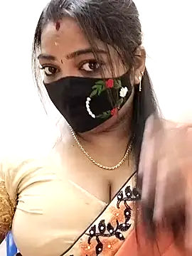 Snapshot of Sindhu-31 chatting on 07/11/26, 01:00 Sindhu-31 online show from 07/11/26, 01:00