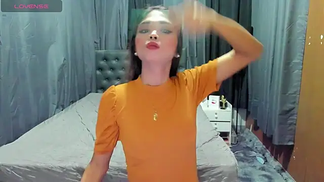 Snapshot of Valentina_lust chatting on 06/07/26, 08:19 Valentina lust online show from 06/07/26, 08:19