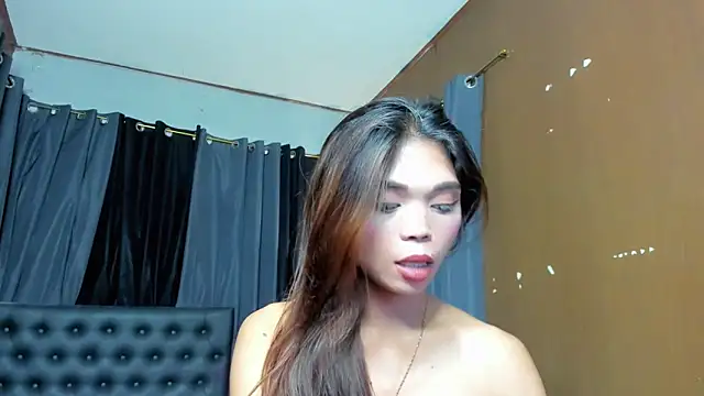 Snapshot of Valentina_lust chatting on 06/01/26, 10:09 Valentina lust online show from 06/01/26, 10:09