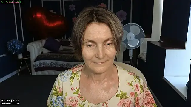 Snapshot of Mabel_Magic chatting on 06/15/26, 12:16 Mabel Magic online show from 06/15/26, 12:16