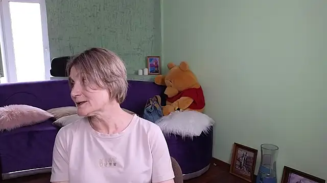 Snapshot of Mabel_Magic chatting on 05/27/26, 05:37 Mabel Magic online show from 05/27/26, 05:37