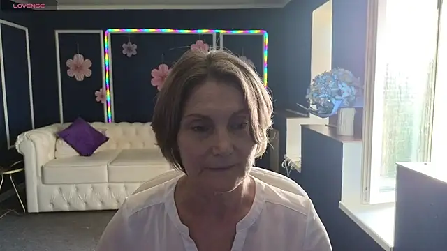 Snapshot of Mabel_Magic chatting on 07/04/26, 12:53 Mabel Magic online show from 07/04/26, 12:53