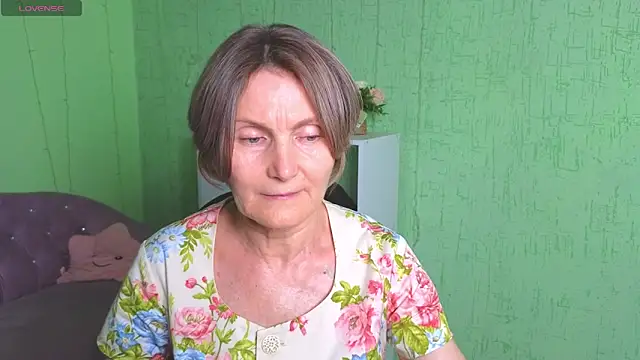 Snapshot of Mabel_Magic chatting on 06/16/26, 12:16 Mabel Magic online show from 06/16/26, 12:16