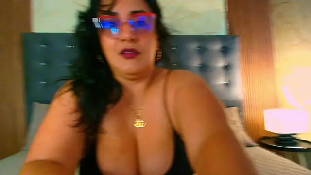 Snapshot of Scarlett_Ray_ chatting on 07/14/26, 01:17 Scarlett Ray online show from 07/14/26, 01:17
