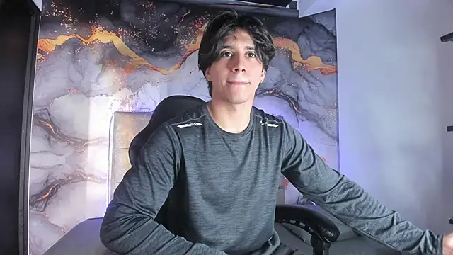 AlexxCano  online show from 06/03/26, 12:39