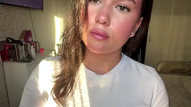 cuteshowy online show from 06/09/26, 12:06