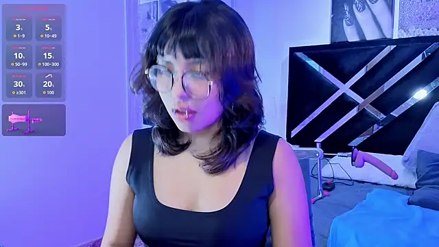 Snapshot of hannita_01 chatting on 06/19/26, 12:00 hannita 01 online show from 06/19/26, 12:00