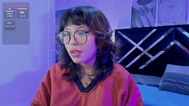 Snapshot of hannita_01 chatting on 06/16/26, 11:54 hannita 01 online show from 06/16/26, 11:54