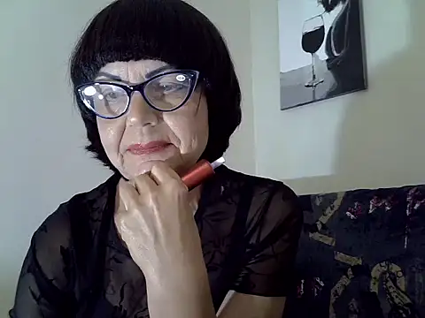 Snapshot of Marys3773 chatting on 07/14/26, 04:13 Marys3773 online show from 07/14/26, 04:13